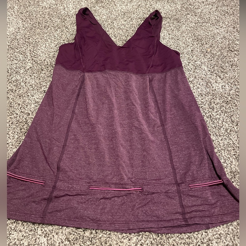 Lululemon tank